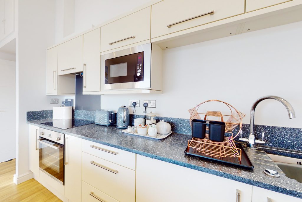 Welcome to the magnificent Bosun’s Suite, where modern design seamlessly merges with the vibrant essence of coastal living.