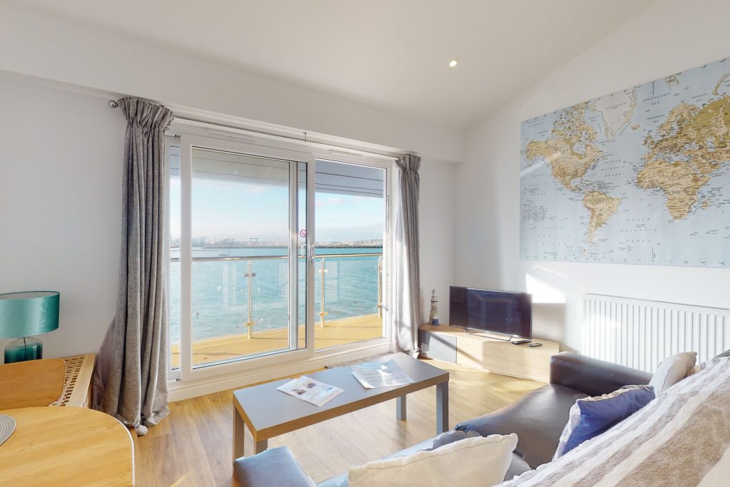 Welcome to the magnificent Bosun’s Suite, where modern design seamlessly merges with the vibrant essence of coastal living.