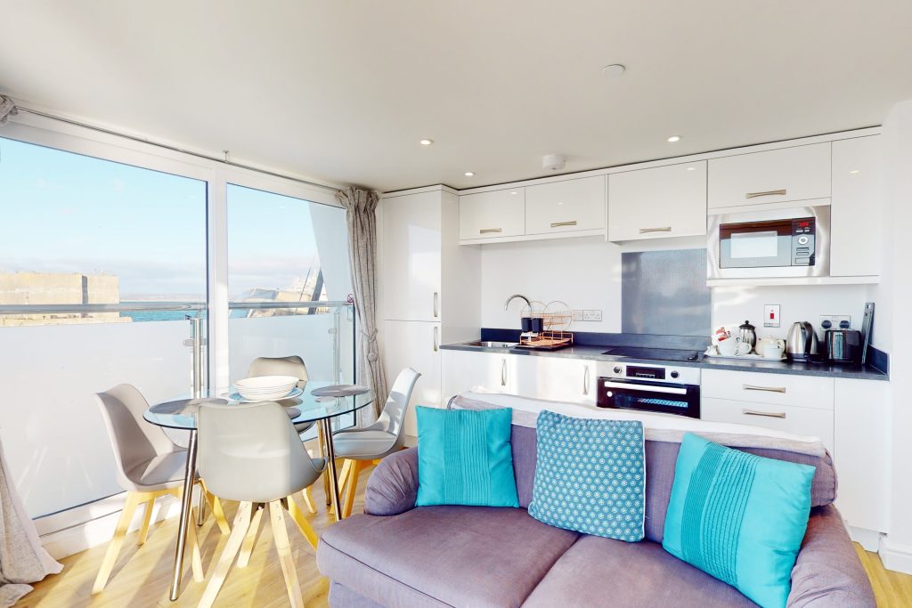 Nestled right on the waterfront, this haven provides direct access to the pristine Chesil Beach, a serene stretch perfect for leisurely strolls or basking in the sun.