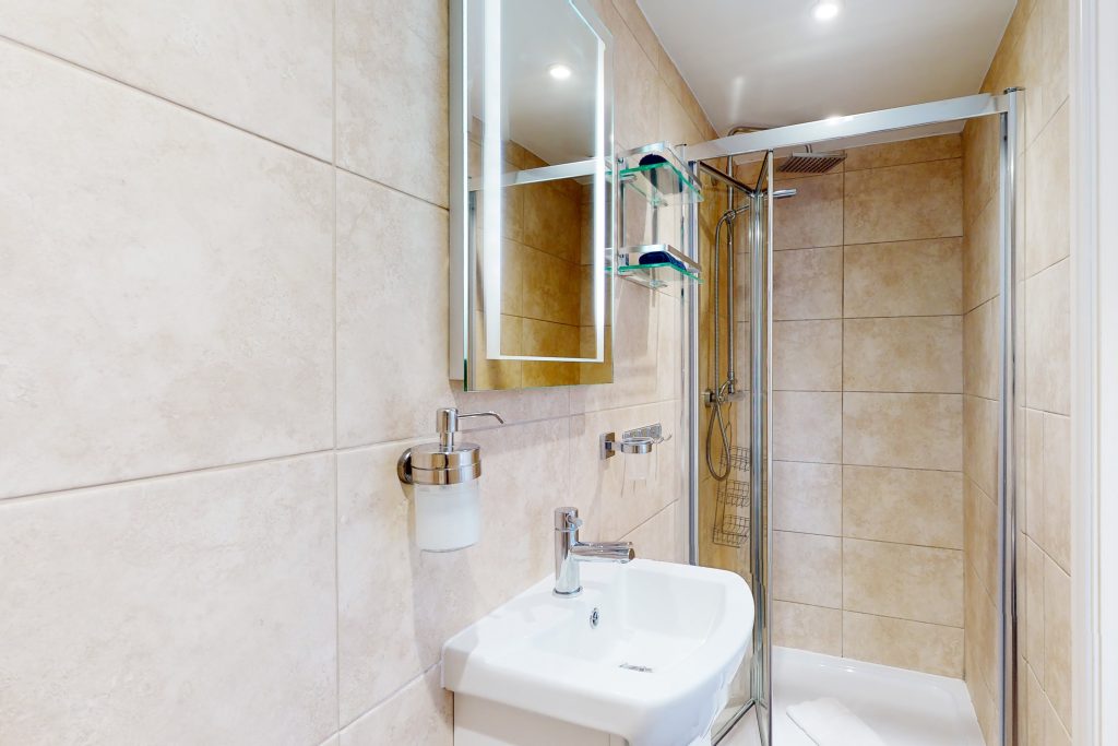Nestled right on the waterfront, this haven provides direct access to the pristine Chesil Beach, a serene stretch perfect for leisurely strolls or basking in the sun.