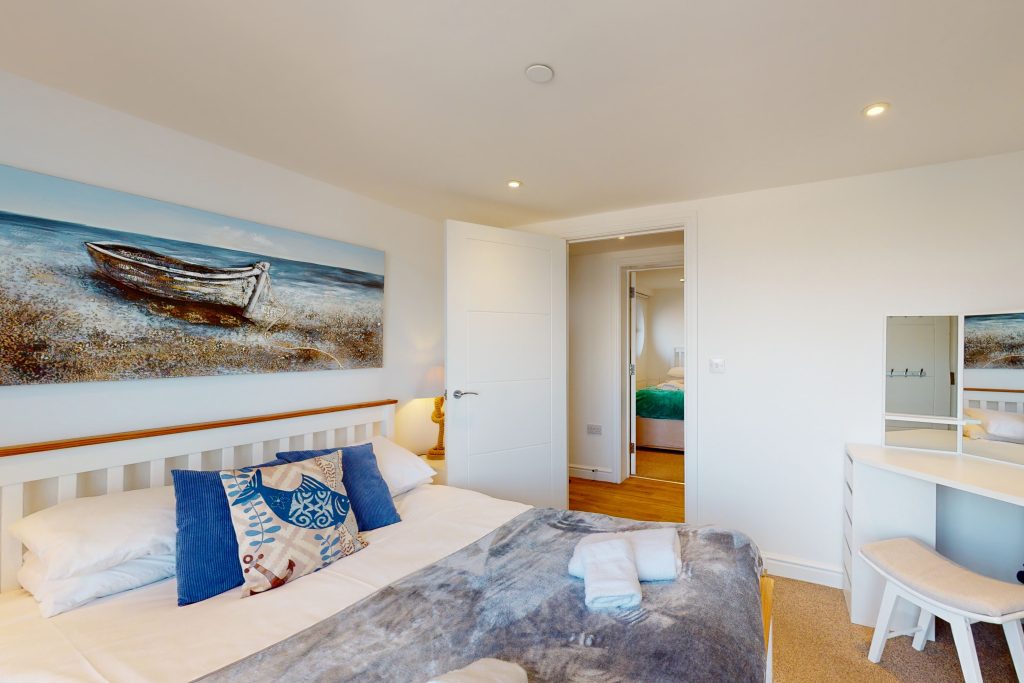 Nestled right on the waterfront, this haven provides direct access to the pristine Chesil Beach, a serene stretch perfect for leisurely strolls or basking in the sun.