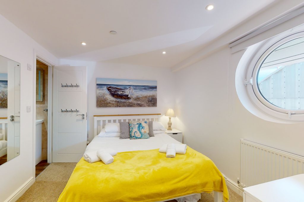 Nestled by the water, Crabbers' Wharf provides a direct gateway to Chesil Beach; promising sun-drenched leisure or coastal escapades.