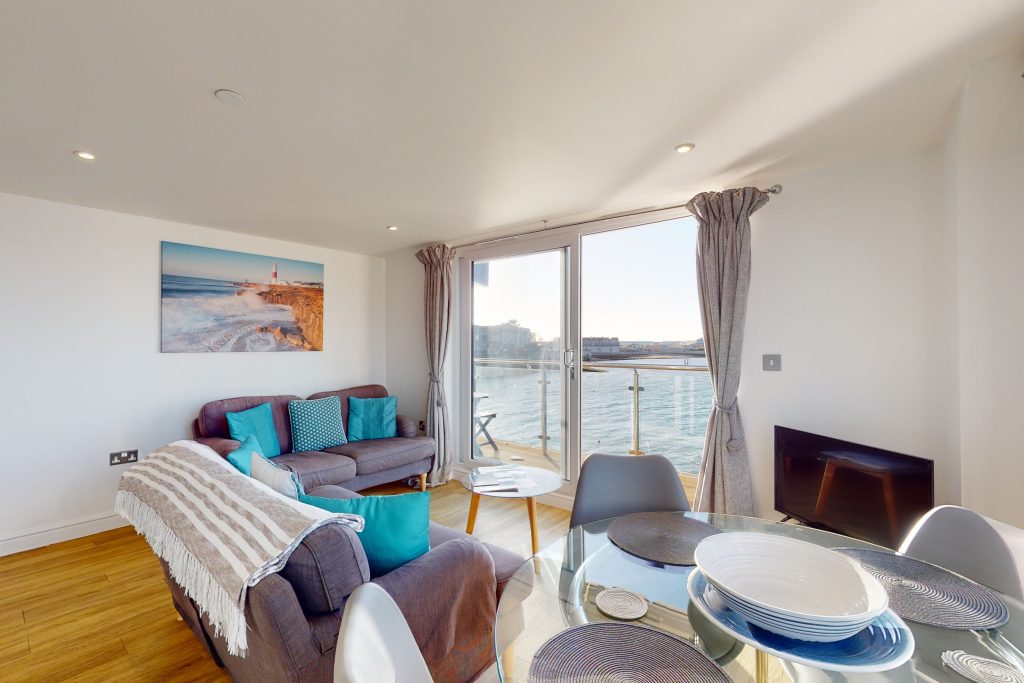 Nestled right on the waterfront, this haven provides direct access to the pristine Chesil Beach, a serene stretch perfect for leisurely strolls or basking in the sun.