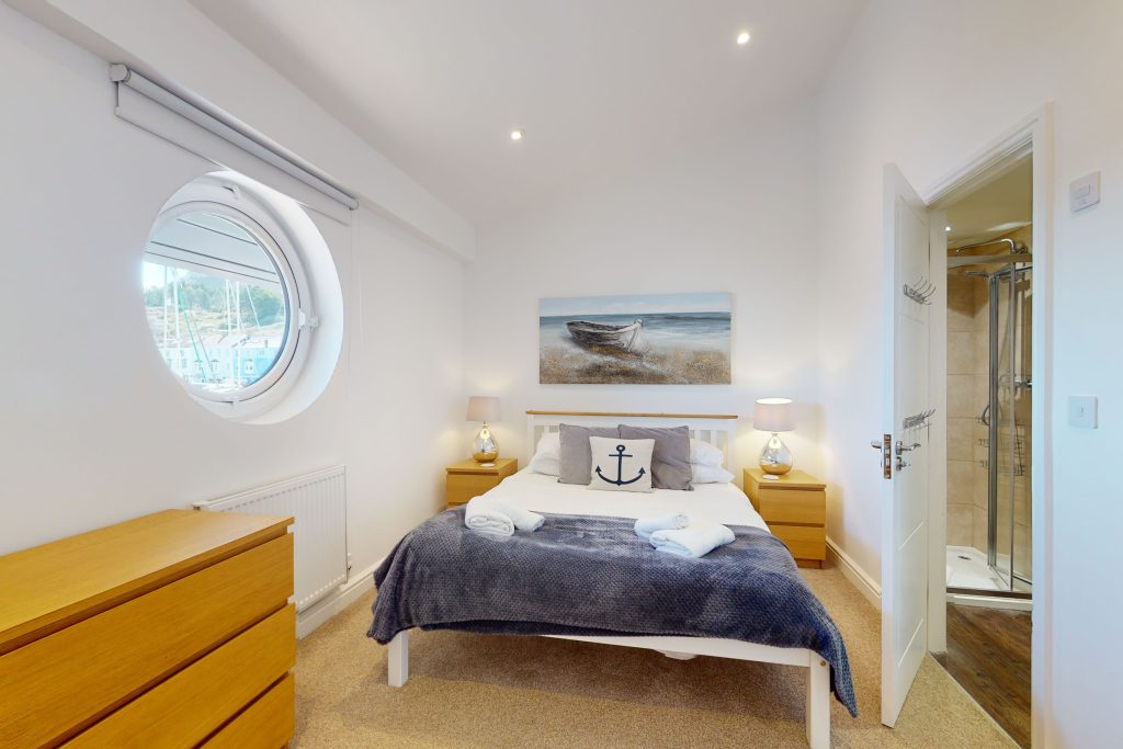 Step into the lap of luxury with this expansive three-bedroom apartment, poised majestically on the waterfront.